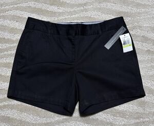 New COUNTERPARTS Mid Rise Black Chino Shorts - Women's Size 4 NWT 32x5”